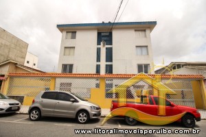 Apartamento - Amplo com 1 dormitórios (sendo 0 suite(s)) a 300,00 metros praia.