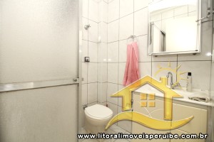 Apartamento - Amplo com 1 dormitórios (sendo 0 suite(s)) a 300,00 metros praia.