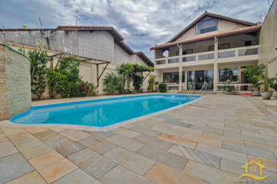 Casa para venda no bairro 137, em Peruíbe / SP.