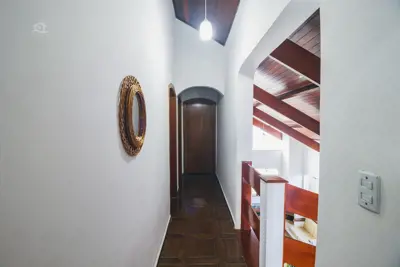 Casa - Sobrado com 3 quartos (sendo 1 suite(s)) a 0,00 metros praia.