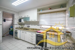 Apartamento - Amplo com 3 dormitórios (sendo 1 suite(s)) a 100,00 metros praia.