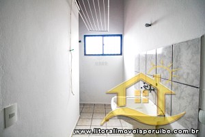 Apartamento - Amplo com 2 quartos (sendo 1 suite(s)) a 300,00 metros praia.