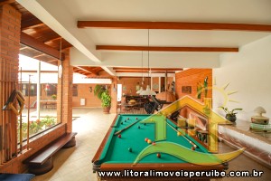 Casa - Térrea com 3 dormitórios (sendo 2 suite(s)) a 250,00 metros praia.