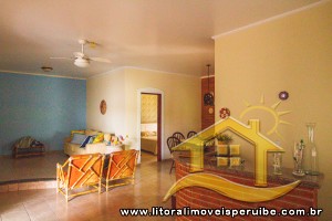 Casa - Térrea com 5 quartos (sendo 1 suite(s)) a 190,00 metros praia.