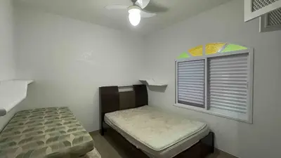 Casa - Térrea com 3 quartos (sendo 1 suite(s)) a 200,00 metros praia.