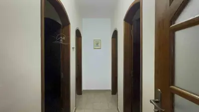 Casa - Térrea com 3 quartos (sendo 1 suite(s)) a 200,00 metros praia.
