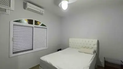 Casa - Térrea com 3 quartos (sendo 1 suite(s)) a 200,00 metros praia.