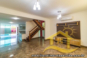 Casa - Sobrado com 4 dormitórios (sendo 3 suite(s)) a 1000 metros praia.