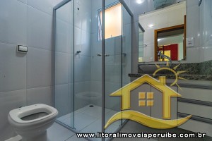 Casa - Sobrado com 4 dormitórios (sendo 3 suite(s)) a 1000 metros praia.