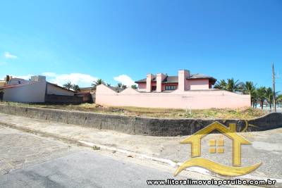 Terreno - Plano com 0 quartos (sendo 0 suite(s)) a 0,00 metros praia.