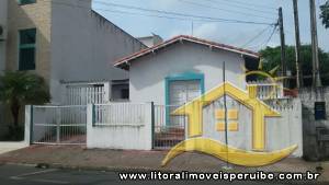 Casa para  no bairro Centro, em Peruíbe / São Paulo.