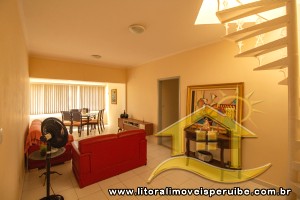 Apartamento - Duplex com 3 dormitórios (sendo 1 suite(s)) a 600,00 metros praia.