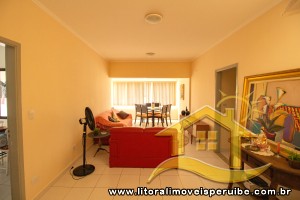 Apartamento - Duplex com 3 dormitórios (sendo 1 suite(s)) a 600,00 metros praia.