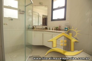 Apartamento - Duplex com 3 dormitórios (sendo 1 suite(s)) a 600,00 metros praia.