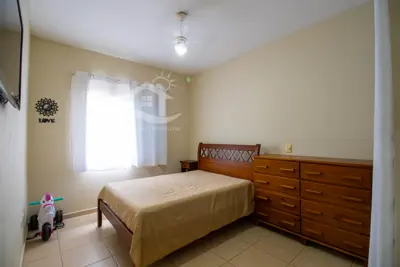 Casa - Térrea com 3 dormitórios (sendo 1 suite(s)) a 200,00 metros praia.
