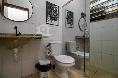 Casa - Térrea com 3 dormitórios (sendo 1 suite(s)) a 200,00 metros praia.
