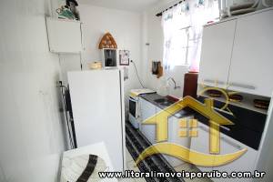 Apartamento - Amplo com 1 dormitórios (sendo 0 suite(s)) a 400,00 metros praia.