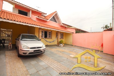 Casa - Assobradada com 5 dormitórios (sendo 1 suite(s)) a 0,00 metros praia.