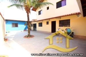 Casa - Mezanino com 4 dormitórios (sendo 1 suite(s)) a 0,00 metros praia.