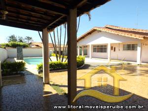 Casa para  no bairro Stella Maris, em Peruíbe / .