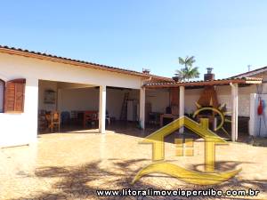 Casa para  no bairro Stella Maris, em Peruíbe / .