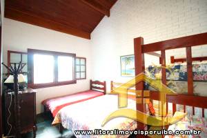 Casa para  no bairro Bougainvillée III, em Peruíbe / São Paulo.