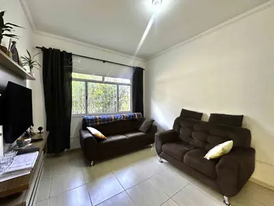 Casa - Sobrado com 3 dormitórios (sendo 2 suite(s)) a 900,00 metros praia.