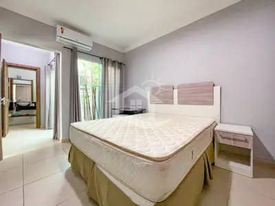 Casa - Térrea com 4 dormitórios (sendo 4 suite(s)) a 100,00 metros praia.