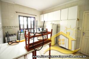 Casa - Térrea com 2 quartos (sendo 1 suite(s)) a 1500,00 metros praia.