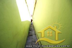 Casa - Térrea com 2 quartos (sendo 1 suite(s)) a 1500,00 metros praia.