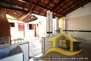 Casa - Térrea com 2 quartos (sendo 1 suite(s)) a 1500,00 metros praia.