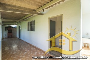 Casa - Térrea com 1 quartos (sendo 0 suite(s)) a 1400,00 metros praia.