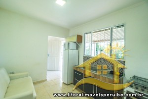 Casa - Térrea com 1 quartos (sendo 0 suite(s)) a 1400,00 metros praia.