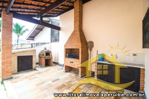 Casa para venda no bairro 55, em Peruíbe / SP.