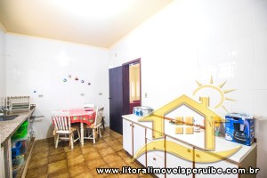 Casa para venda no bairro 55, em Peruíbe / SP.