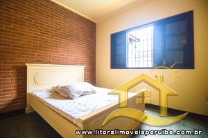 Casa para venda no bairro 55, em Peruíbe / SP.