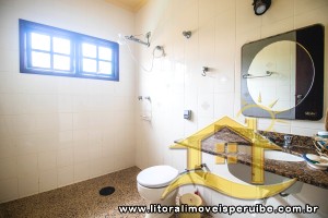 Casa para venda no bairro 55, em Peruíbe / SP.