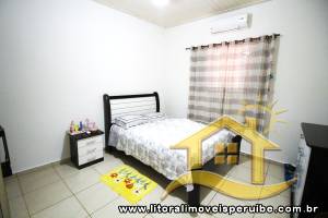 Casa para  no bairro Centro, em Peruíbe / SP.