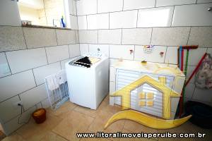 Casa para  no bairro Centro, em Peruíbe / SP.