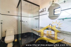 Casa para venda no bairro 40, em Peruíbe / SP.