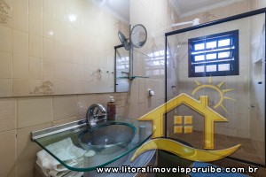 Casa para venda no bairro 40, em Peruíbe / SP.