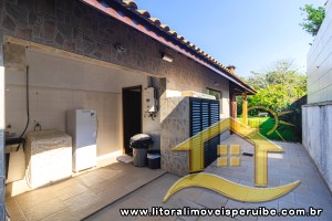 Casa para venda no bairro 40, em Peruíbe / SP.
