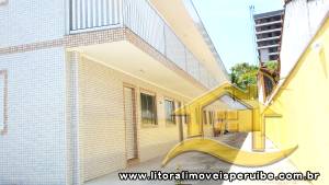Kitnet - Ampla com 1 dormitórios (sendo 1 suite(s)) a 100,00 metros praia.