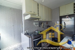 Apartamento - Amplo com 2 dormitórios (sendo 0 suite(s)) a 400,00 metros praia.