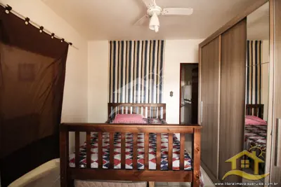 Casa - Térrea com 3 quartos (sendo 3 suite(s)) a 2,00 metros praia.