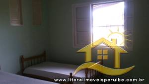 Casa - Térrea com 2 dormitórios (sendo 1 suite(s)) a 700,00 metros praia.