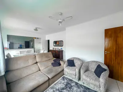 Casa - Térrea com 2 quartos (sendo 1 suite(s)) a 600,00 metros praia.