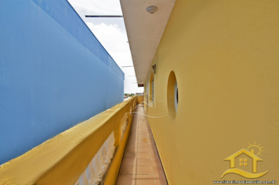 Conjunto - Comercial com 0 dormitórios (sendo 0 suite(s)) a 400,00 metros praia.