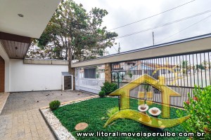 Casa - Assobradada com 4 dormitórios (sendo 3 suite(s)) a 0,00 metros praia.