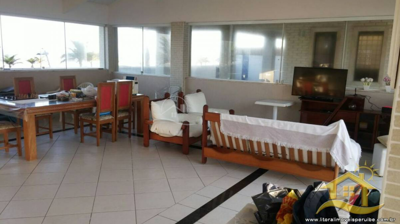 Casa - Sobrado com 4 dormitórios (sendo 2 suite(s)) a 0,00 metros praia.